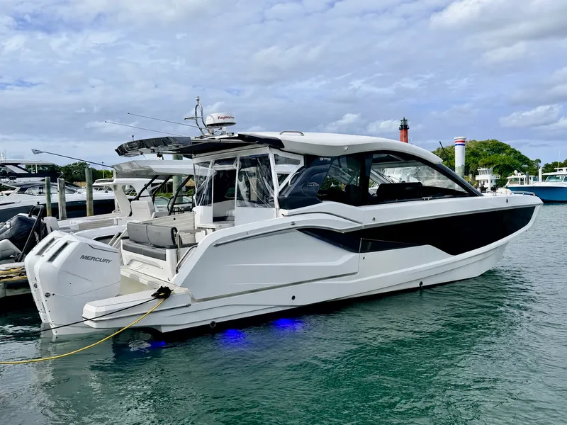 The Image of Galeon 375 GTO 2025 - 0
