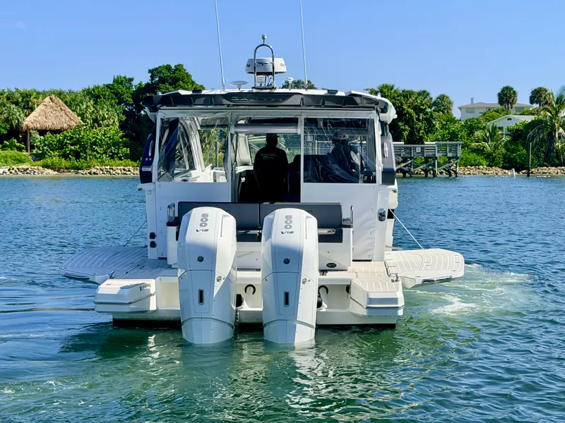 Slide: The Image of Galeon 375 GTO 2025 - 4