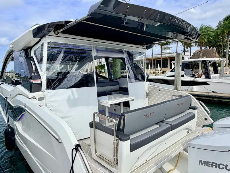 Slide: The Image of Galeon 375 GTO 2025 - 3