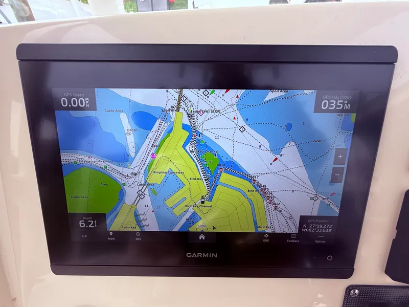 Slide: The Image of Boston Whaler 22 DAUNTLESS 2024 - 47