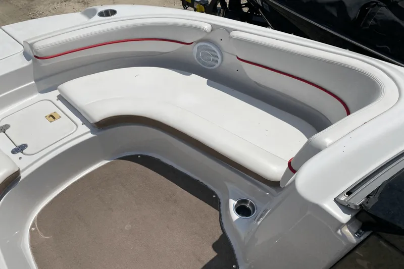 Slide: The Image of Four Winns 204 FS 2007 - 13