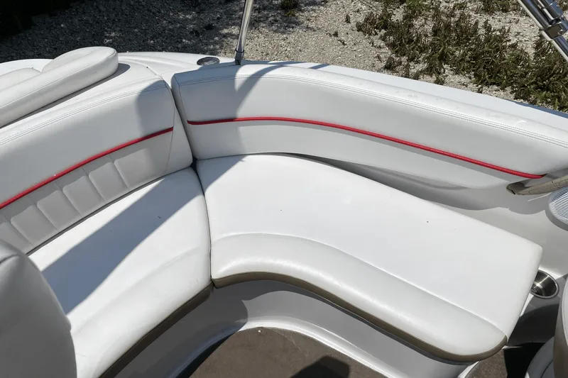 Slide: The Image of Four Winns 204 FS 2007 - 7