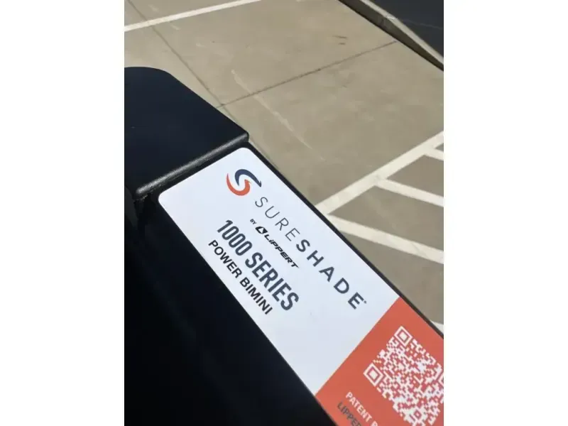 Slide: The Image of Veranda VR235RC 2026 - 24