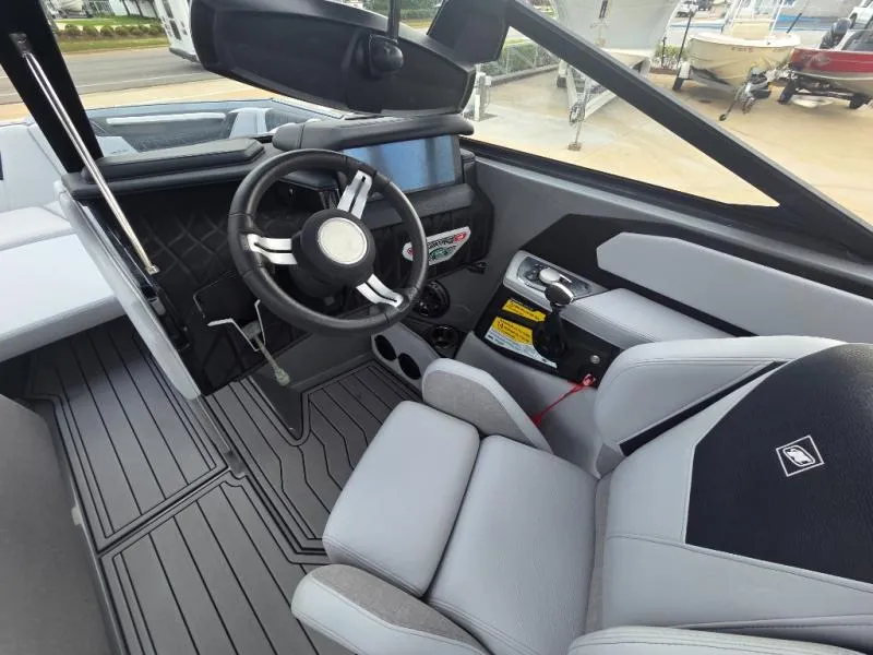Slide: The Image of Nautique S21 2022 - 10