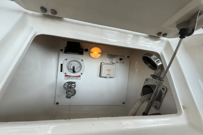 Slide: The Image of Sea Ray 470 SUNDANCER 2010 - 51