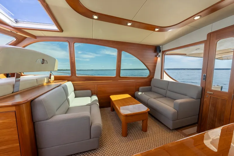 Slide: The Image of Palm Beach 55 Sedan 2019 - 5
