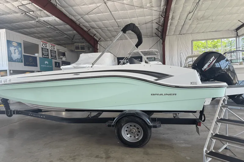 Slide: The Image of Bayliner DX2000 2022 - 2