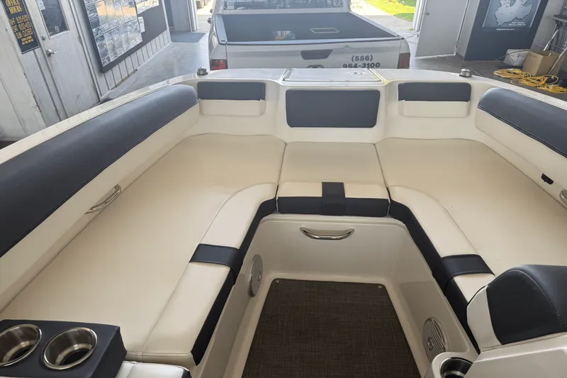 Slide: The Image of Bayliner DX2000 2022 - 21