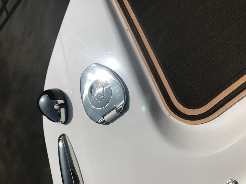 Slide: The Image of Close-up of a 2019 Four Winns HD270 boat deck detail. - 23
