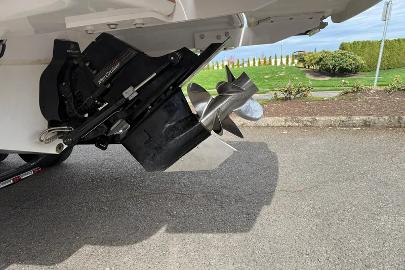 Slide: The Image of 2019 Four Winns HD270 boat with MerCruiser outdrive and stainless steel propeller. - 45