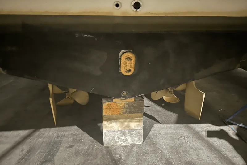 Slide: The Image of Carver SANTEGO 380 1998 - 40