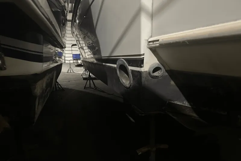 Slide: The Image of Carver Yachts SANTEGO 380 1998 - 38