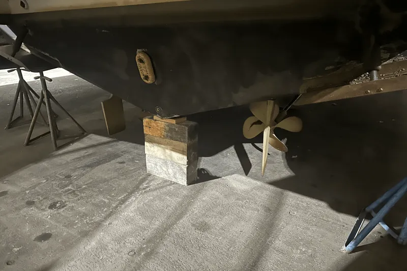 Slide: The Image of Carver Yachts SANTEGO 380 1998 - 42