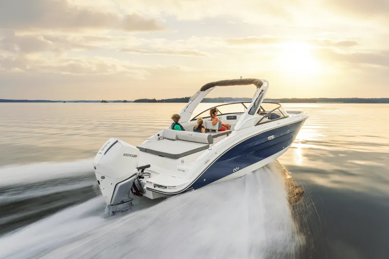 Slide: The Image of Sea Ray SDX 250 Outboard 2025 - 3