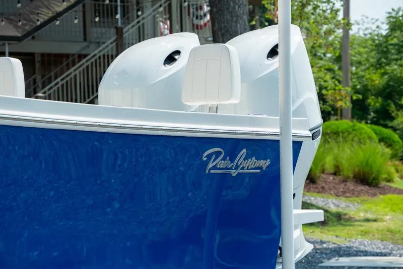 Slide: The Image of Pair Customs 24 Center Console DV 2022 - 12