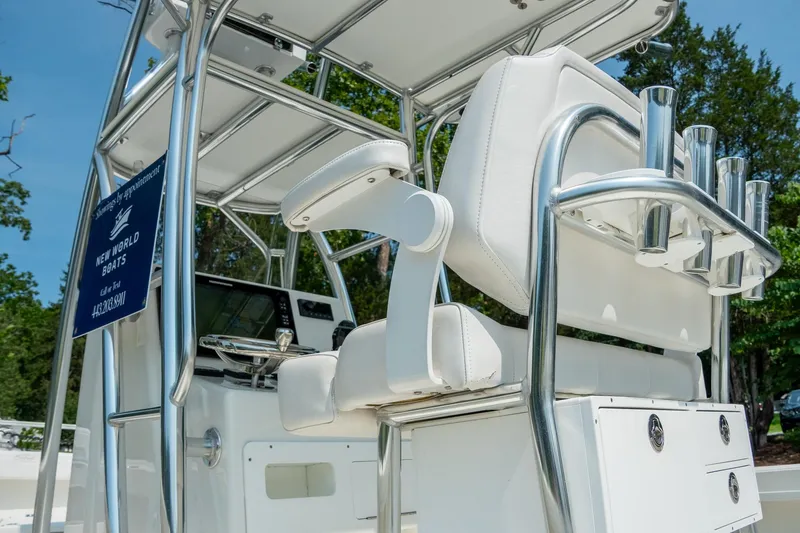 Slide: The Image of Pair Customs 24 Center Console DV 2022 - 20