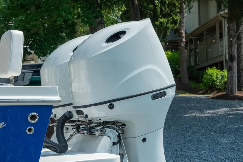 Slide: The Image of Pair Customs 24 Center Console DV 2022 - 13