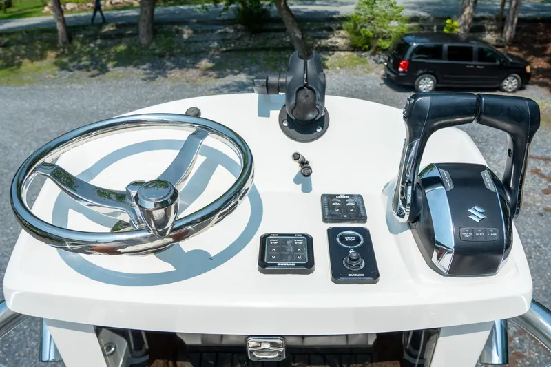 Slide: The Image of Pair Customs 24 Center Console DV 2022 - 24