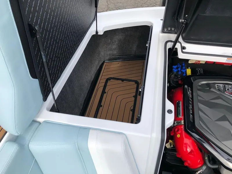 Slide: The Image of Nautique Super Air Nautique G23 2019 - 19