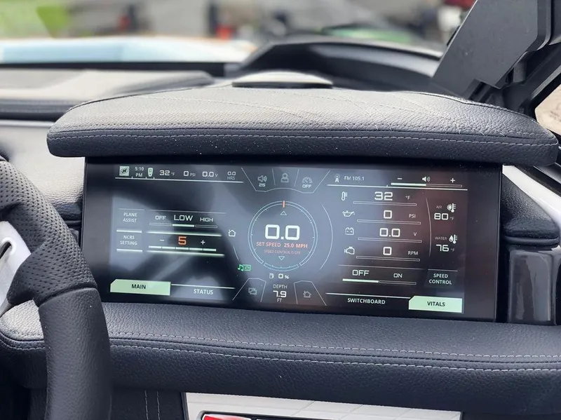 Slide: The Image of Nautique Super Air Nautique G23 2019 - 23