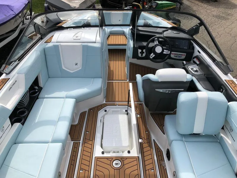Slide: The Image of Nautique Super Air Nautique G23 2019 - 6