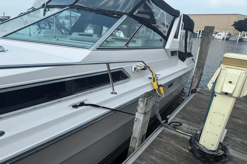 Slide: The Image of Sea Ray 340 SUNDANCER 1986 - 11