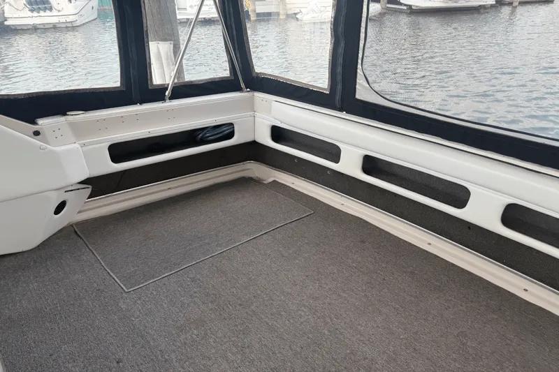 Slide: The Image of Sea Ray 340 SUNDANCER 1986 - 12