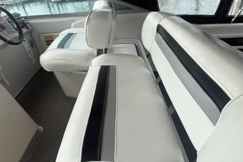 Slide: The Image of Sea Ray 340 SUNDANCER 1986 - 15