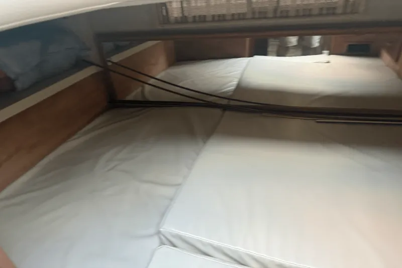 Slide: The Image of Sea Ray 340 SUNDANCER 1986 - 27