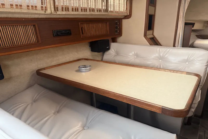 Slide: The Image of Sea Ray 340 SUNDANCER 1986 - 29