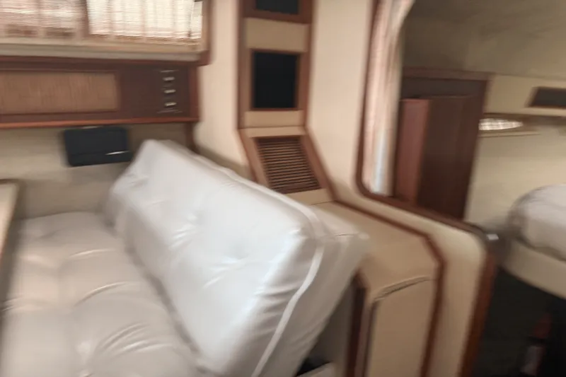 Slide: The Image of Sea Ray 340 SUNDANCER 1986 - 32