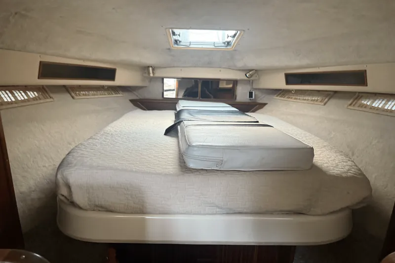 Slide: The Image of Sea Ray 340 SUNDANCER 1986 - 34