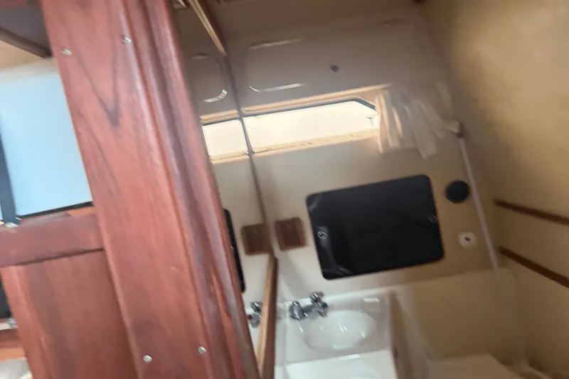 Slide: The Image of Sea Ray 340 SUNDANCER 1986 - 43