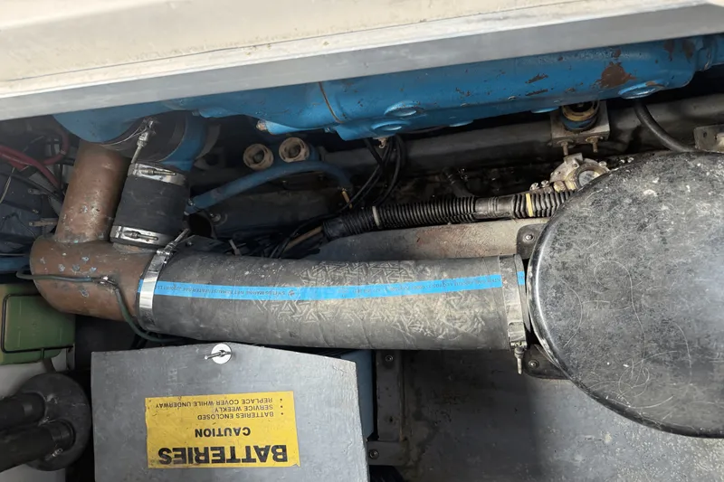 Slide: The Image of Sea Ray 340 SUNDANCER 1986 - 45