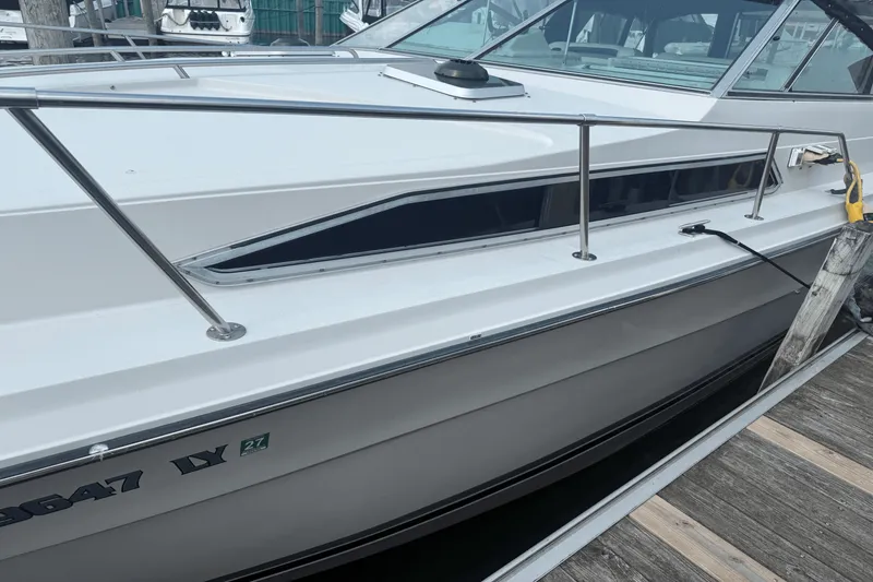 Slide: The Image of Sea Ray 340 SUNDANCER 1986 - 6