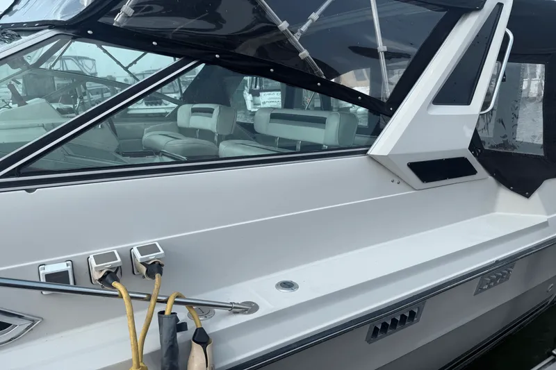 Slide: The Image of Sea Ray 340 SUNDANCER 1986 - 9