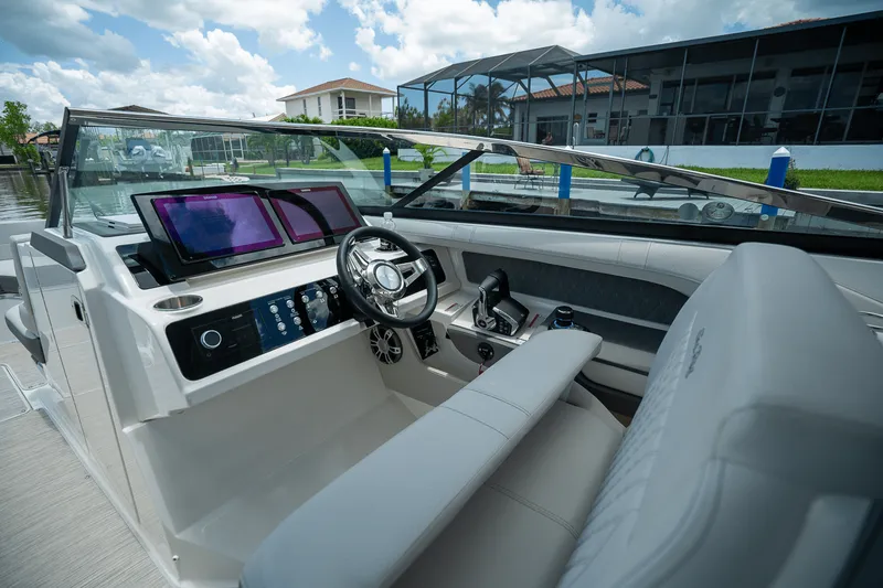 Slide: The Image of Sea Ray SLX 310 Outboard 2026 - 14