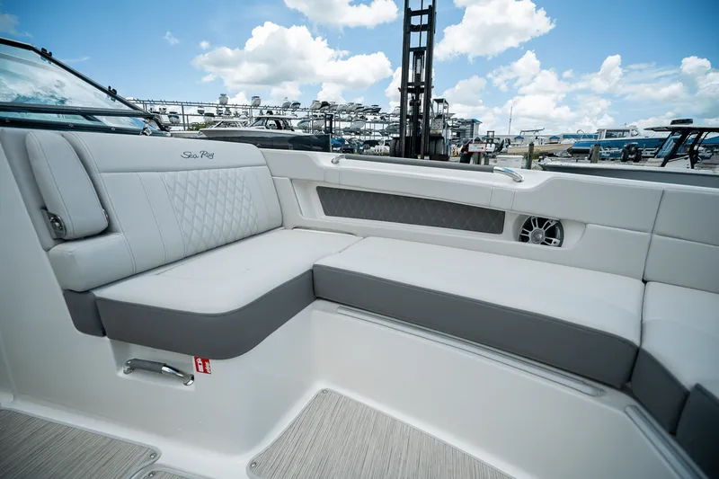 Slide: The Image of Sea Ray SLX 310 Outboard 2026 - 21