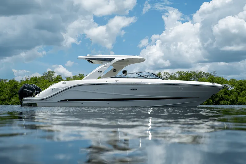 Slide: The Image of Sea Ray SLX 310 Outboard 2026 - 25