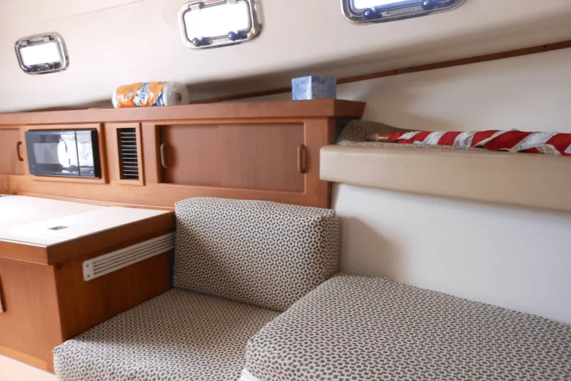 Slide: The Image of Mainship PILOT 30 2001 - 27