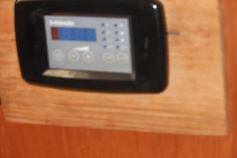 Slide: The Image of Mainship PILOT 30 2001 - 31