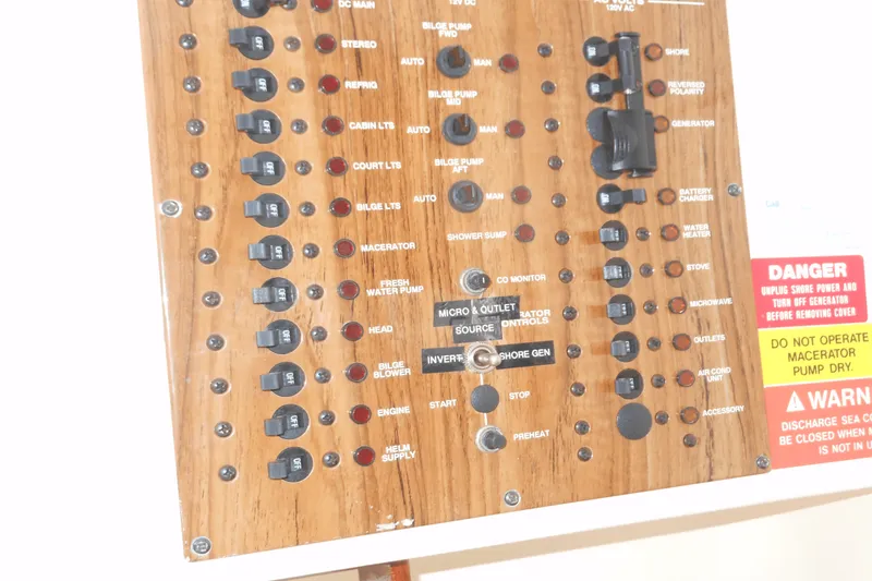 Slide: The Image of Mainship PILOT 30 2001 - 33