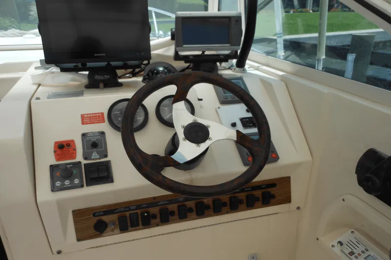 Slide: The Image of Mainship PILOT 30 2001 - 61