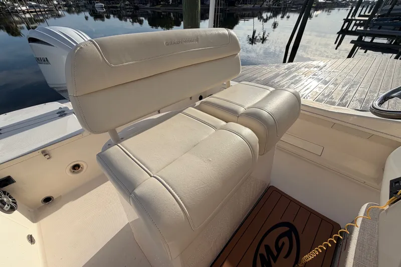 Slide: The Image of Grady-White 251 Coastal Explorer 2023 - 31