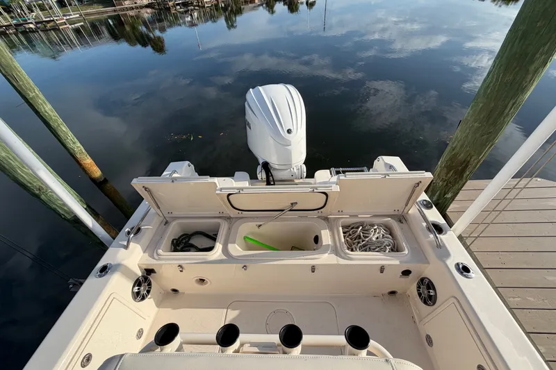 Slide: The Image of Grady-White 251 Coastal Explorer 2023 - 15