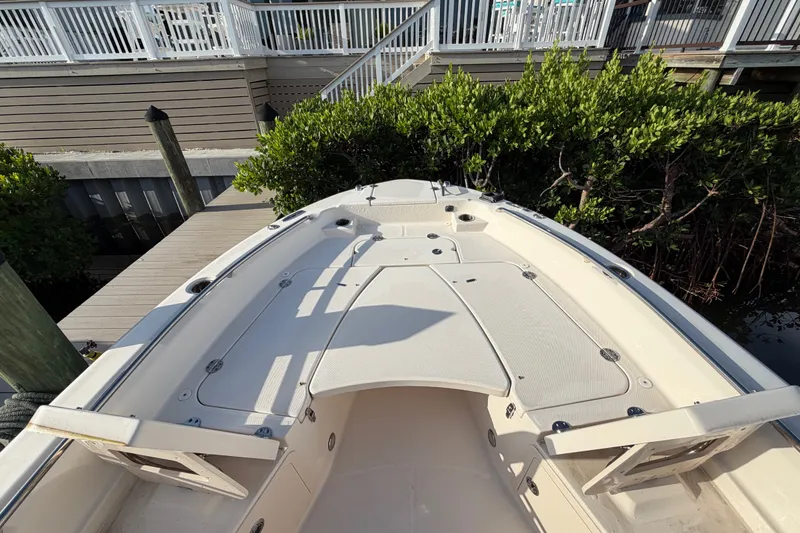 Slide: The Image of Grady-White 251 Coastal Explorer 2023 - 53