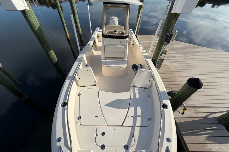 Slide: The Image of Grady-White 251 Coastal Explorer 2023 - 59