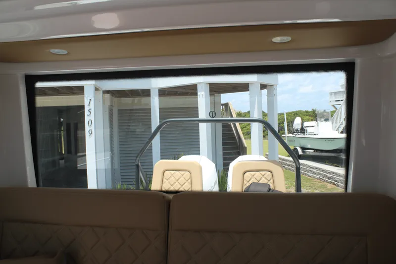 Slide: The Image of Axopar 28 CABIN 2021 - 16