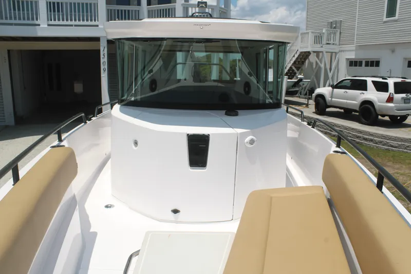 Slide: The Image of Axopar 28 CABIN 2021 - 20