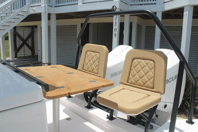 Slide: The Image of Axopar 28 CABIN 2021 - 24